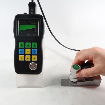 TM282 série échelle d'épaisseur à ultrasons avec A & B Scan Through Coating et logiciel pour une mesure précise de l'épaisseur